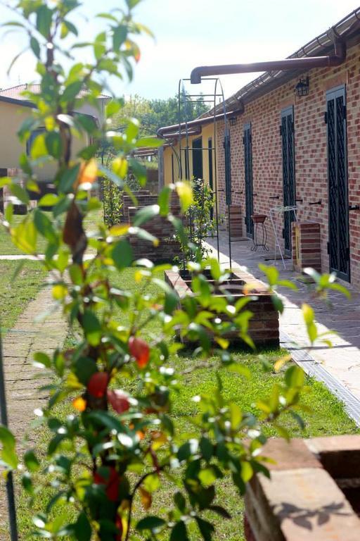 فيلا Agriturismo Sentiero Delle Fiabe سيرولو المظهر الخارجي الصورة